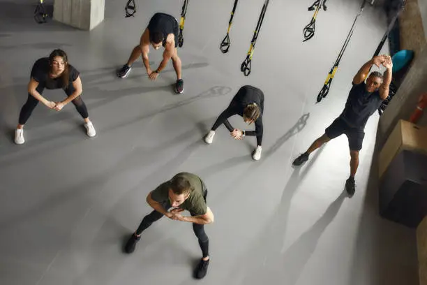 آموزش بدنسازی برای مبتدیان: شروع با تمرینات ساده و وزنه‌های سبک